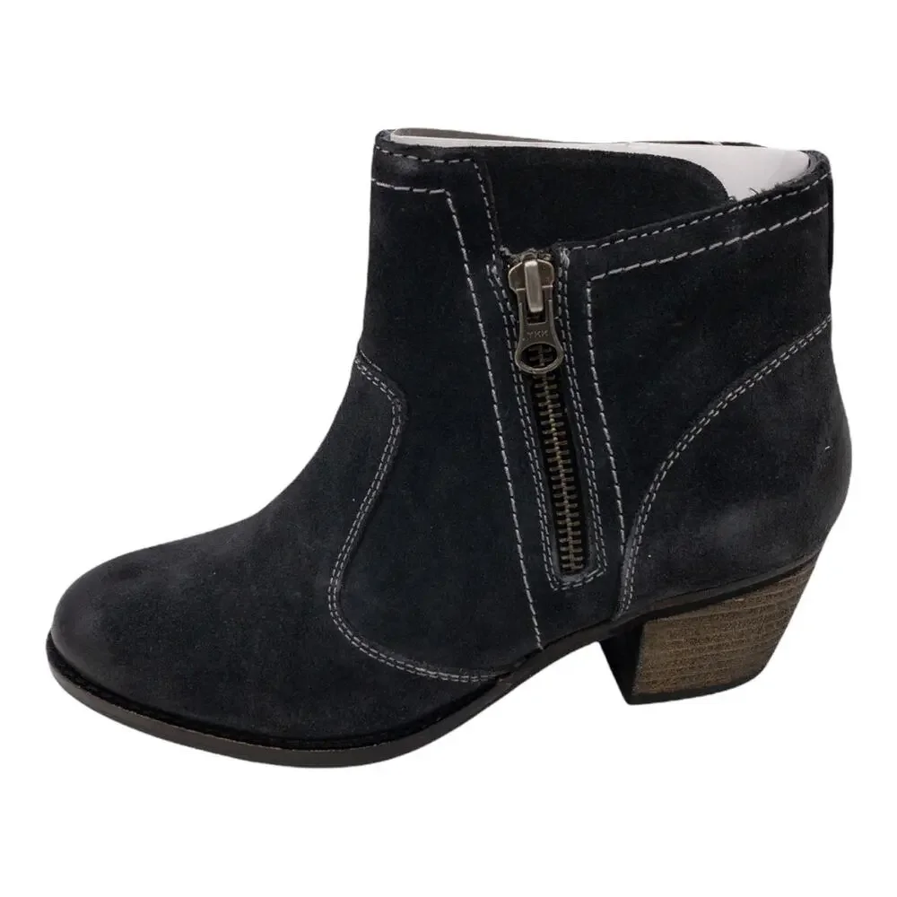 Earth Women's Black Distressed Water Resistant Leather Ankle Boots 6 or 6.5